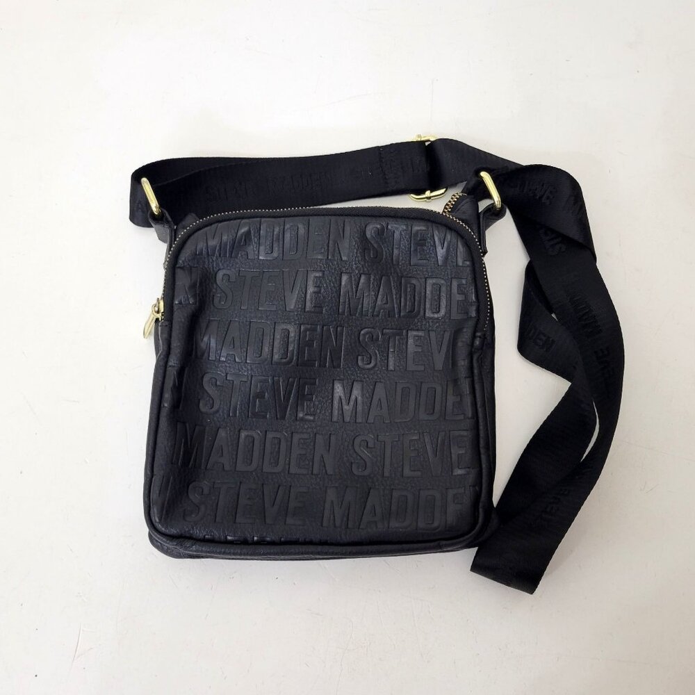 Steve Madden Black Crossbody Shoulder Bag Adjustable Strap Gold Accents - Picture 2 of 6